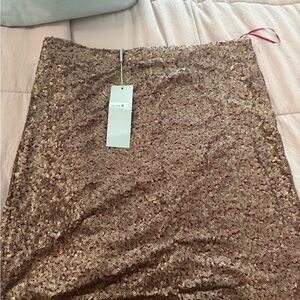Solitaire Shimmering Gold Mini Skirt
